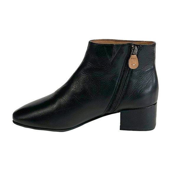Women's Black Leather Ankle Booties 8 - Picture 2 of 3